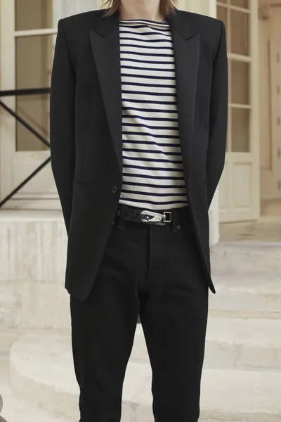 Look 27